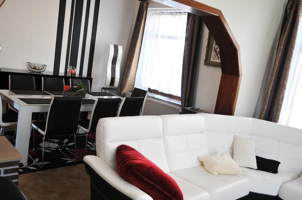 Gite Stone Lodge Bourcy 외부 사진